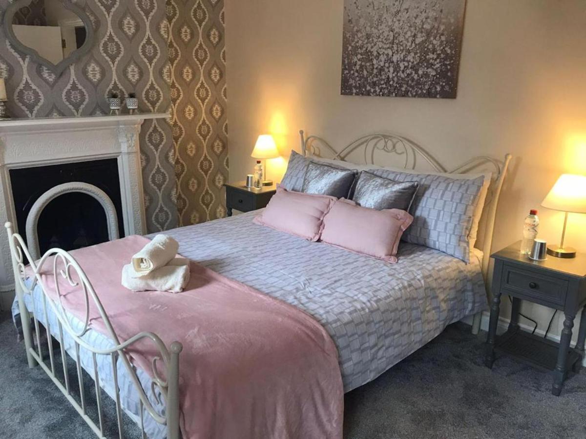 Helens House Derry City Centre Remarkable 3-Bed エクステリア 写真